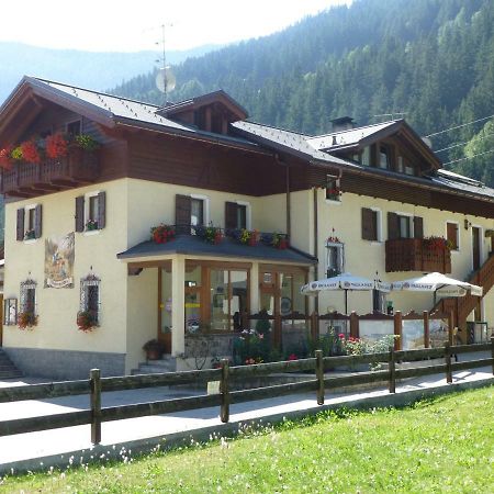 Rosengarden Alpine Residence Pradelle Luaran gambar