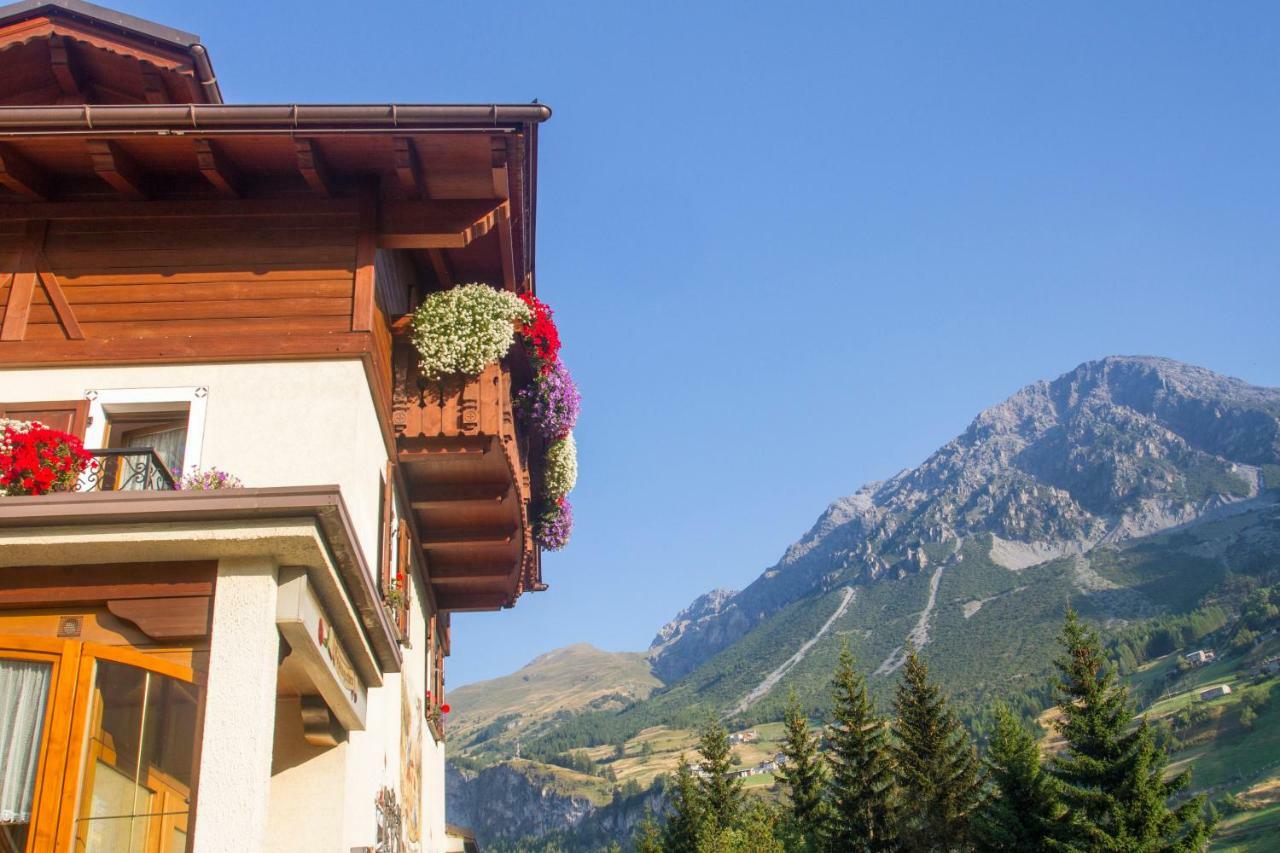 Rosengarden Alpine Residence Pradelle Luaran gambar